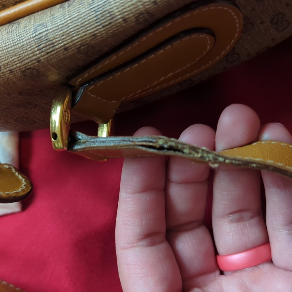 Vintage Gucci Canvas Crossbody - Picture 15 of 15